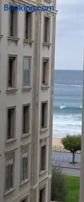 Beach Big Apartment With 3 Rooms Apartment Parking Included - Image 1