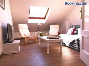 Apartamento en Centro Historico de San Lorenzo de El Escorial - Image 4