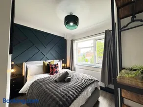 Family & Pet-Friendly 5pp, Parking, 20 min to City - Image 4