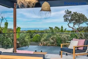 Ocean Suites Byron Bay - Image 1