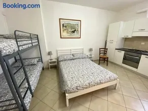 Renaio House Buti - Image 2