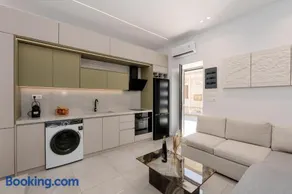 The Luxe Residence - Image 2