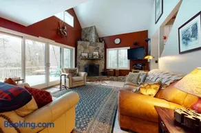 The Ski Haus - Image 2