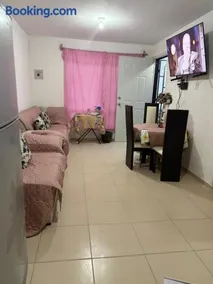 House 15 minutes from GDL Airport and VFG Arena - Image 1