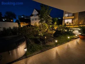 Lux Line Apartment - Image 2