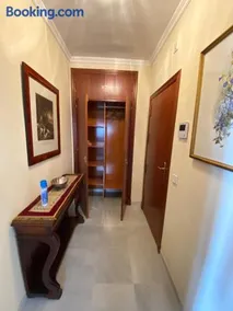 fantástico apartamento con parking avenida de cadiz - Image 2