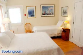 West Tisbury Inn - Image 2