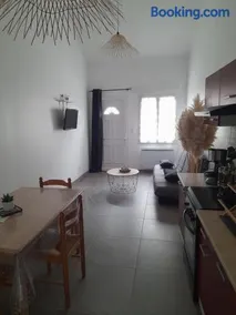 Logement à la Campagne! Entièrement indépendant - Image 3