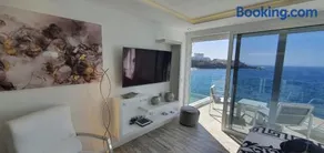 Stunning Sea View FREE WIFI - Image 2