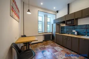 Loft Design Apartments on Desyatynnyi Ln, 7 - Image 4