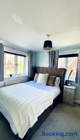 4 Bedroom home with study space - Image 3