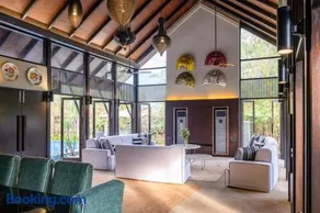 LohonoStays Villa Amber - Image 1