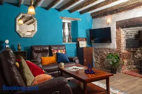 Snowdrop Cottage - Image 3
