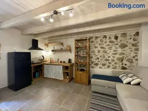 Valeria’s Apartments - Image 3