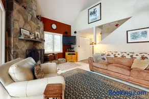The Ski Haus - Image 1