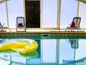 Gîte champêtre avec piscine couverte en Auvergne - Image 3