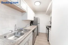 Central PHX 1 BR unit Close to Airport & Hospitals - Image 1