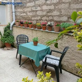 Terrasse fleurie - Image 1