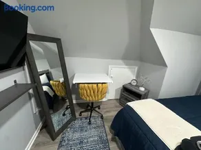 Luxury 3Bed Private Apartment Near Manhattan - Image 3