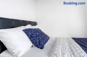 JASIG APARTMENTS - Comfy 3 Bedroom house in Nottingham, Sleeps 6 - Image 2
