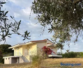 Elies House - Image 1