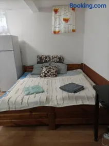 Kiskastély garzon, saját fürdőszobával és saját konyhával - Image 4