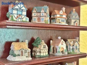 T3 Cozy Old House with XL garden - Image 3