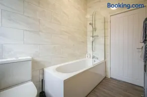 Home in the Heart of Accrington - Image 3