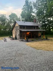 DA Cabin - Image 3