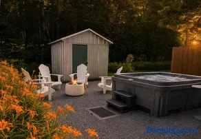 WOW Chalet Boho - Charlevoix Spa Firepit and BBQ - Image 2