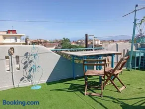 Kiato Rooftop Garden Apartment - Image 4