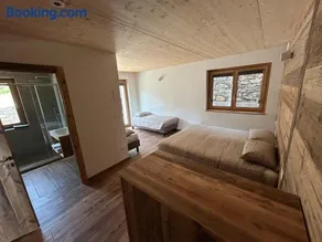 Les quatre montagnes, Appartements - Image 1