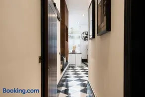 The Vault Luxury Apartment - Image 4