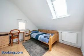 Private Apartment - Image 4