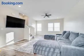 3BR 3Bath Newly Built Townhome in Charles Town, WV - Image 3