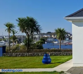 Ferry Lodge Cottage - Image 2