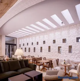 Hotel Castell de Vallgornera - Image 5