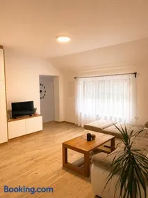 Apartma Arbores I Self-Check-In I Welcome drink - Image 1