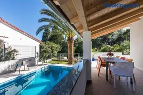 Villa Artaturi - Image 1