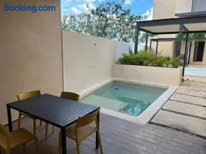 New & beautiful apartment GF with private pool - Image 2