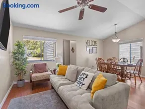 Spacious Condo Pet Friendly Ping Pong Table - Image 1