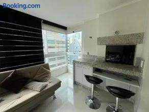 Meia Praia com estilo! 3 suítes, churrasqueira e garagem - Image 4