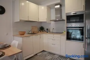 Modern Apartament al costat del Parc de la Devesa - Image 3