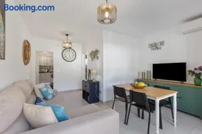 Apartamento vacacional apto para niños con terraza | Vistas a la montaña | Al lado de la playa - Image 2