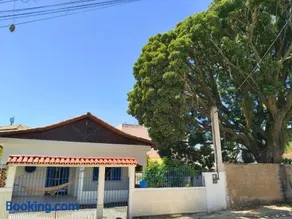 Casa de Vó em Piúma, Quintal, Varanda e 3 Quartos - Image 2