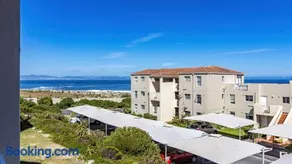 Hermanus Beach Club - Image 1