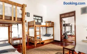 Dutch Square Hostel - Image 3