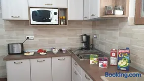 NIKAS APARTMENT - Image 2