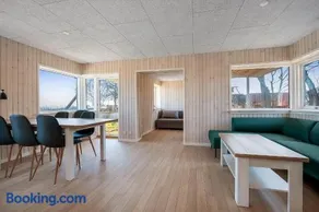 Renovated Beach House With Unique Location - Image 5