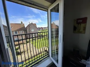 Meadowside Apartment - Part of the The Bay Filey Holiday Village with pool, gym and direct beach access, pub, restaurant, tennis and meadows walks - Image 2